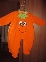 Яркий новогодний костюм для вашего малыша