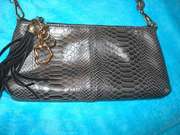 Продам сумочку в отличном состоянии.