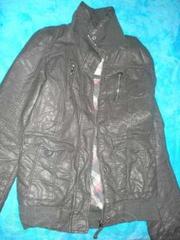 Продам демисезонную курточку фирмы Broadway