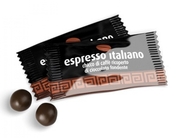 кофейное зерно в шоколаде , комплименты к кофе